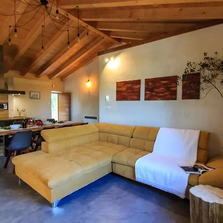 Mikula Villa Krnica