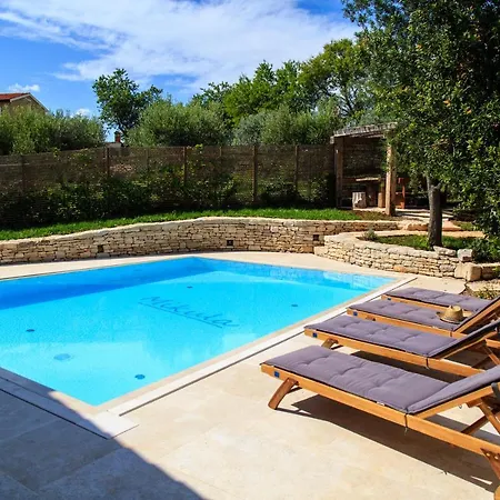 ヴィラ Mikula クルニカ